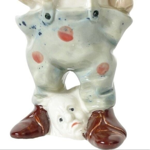 Vintage Sad Hobo Clown Figurine with Face Between his Feet | 7” Porcelain Taiwan - Picture 3 of 13